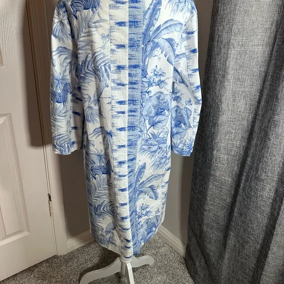 Tuckernuck Safari Toile Blue White Flare Sleeve Dress Size Small - Picture 8 of 11